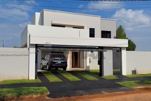 Vendo Hermosa Casa En Luque - Zona America Supermercado Villa Sofia