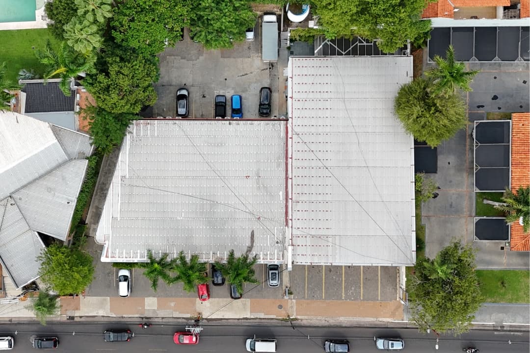 ¡Oportunidad Única! Alquiler Estratégico de Salón Comercial Premium en Avenida de Alto Tránsito para Empresas Exitosas, foto 5