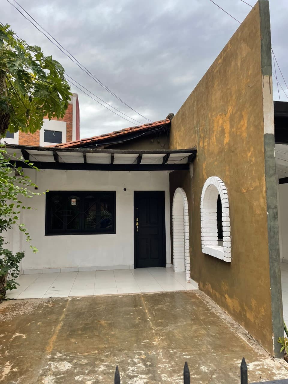 Casa a demoler en el barrio Carmelitas — foto 2