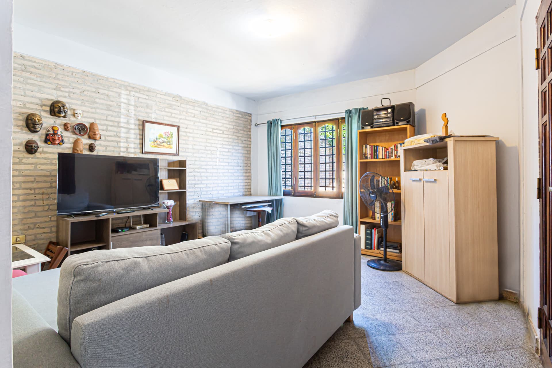 En venta amplia casa en lambare, foto 5
