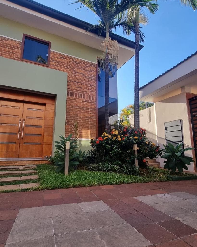 Hermosa y Amplia Casa en Condominio Cerrado, foto 1