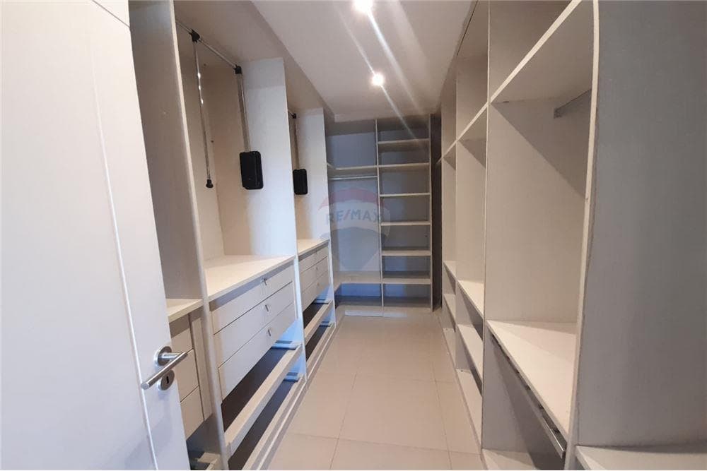 Departamento sobre la avenida molas lopez, foto 2