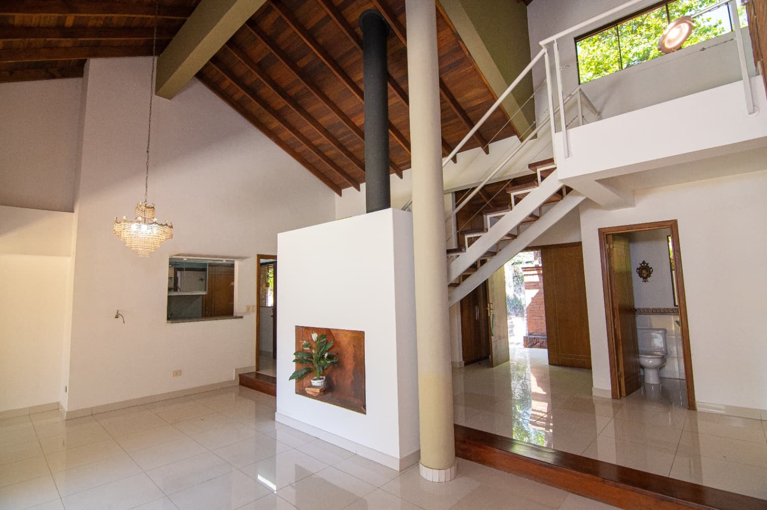 Casa En Venta C/ Cochera En Los Laureles, foto 5