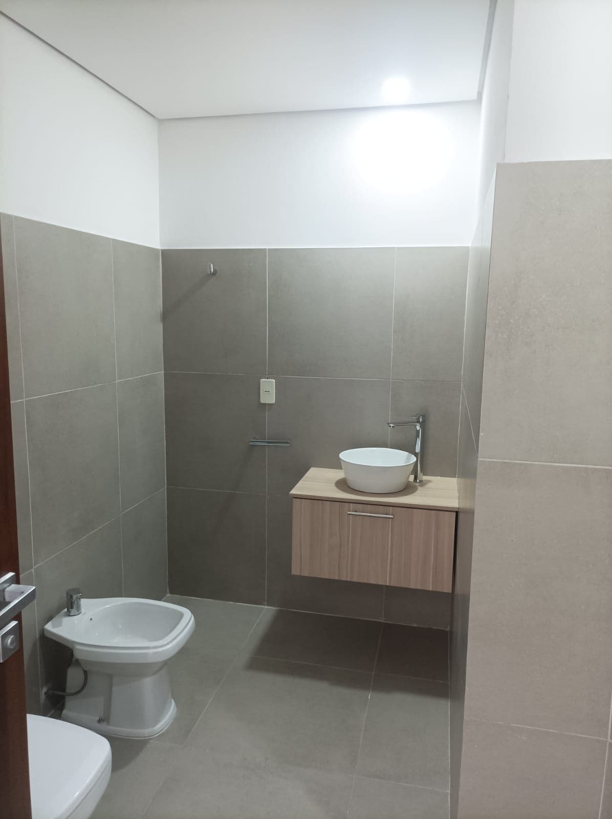 Departamento en alquiler c/ cochera en 1er. Barrio, foto 4