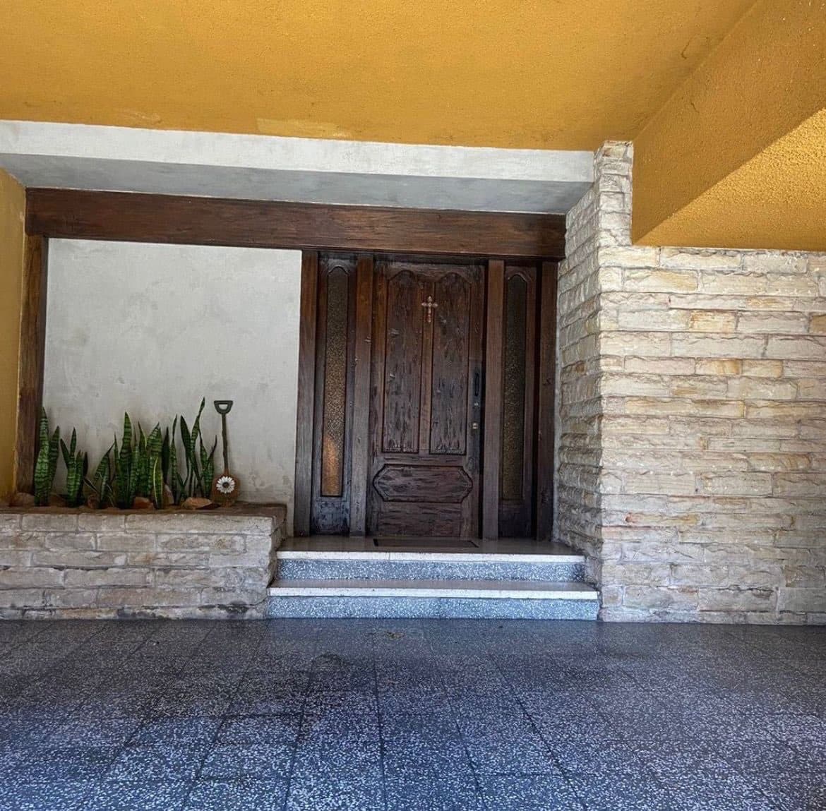 Casa en venta c/ cochera en General Díaz, foto 1