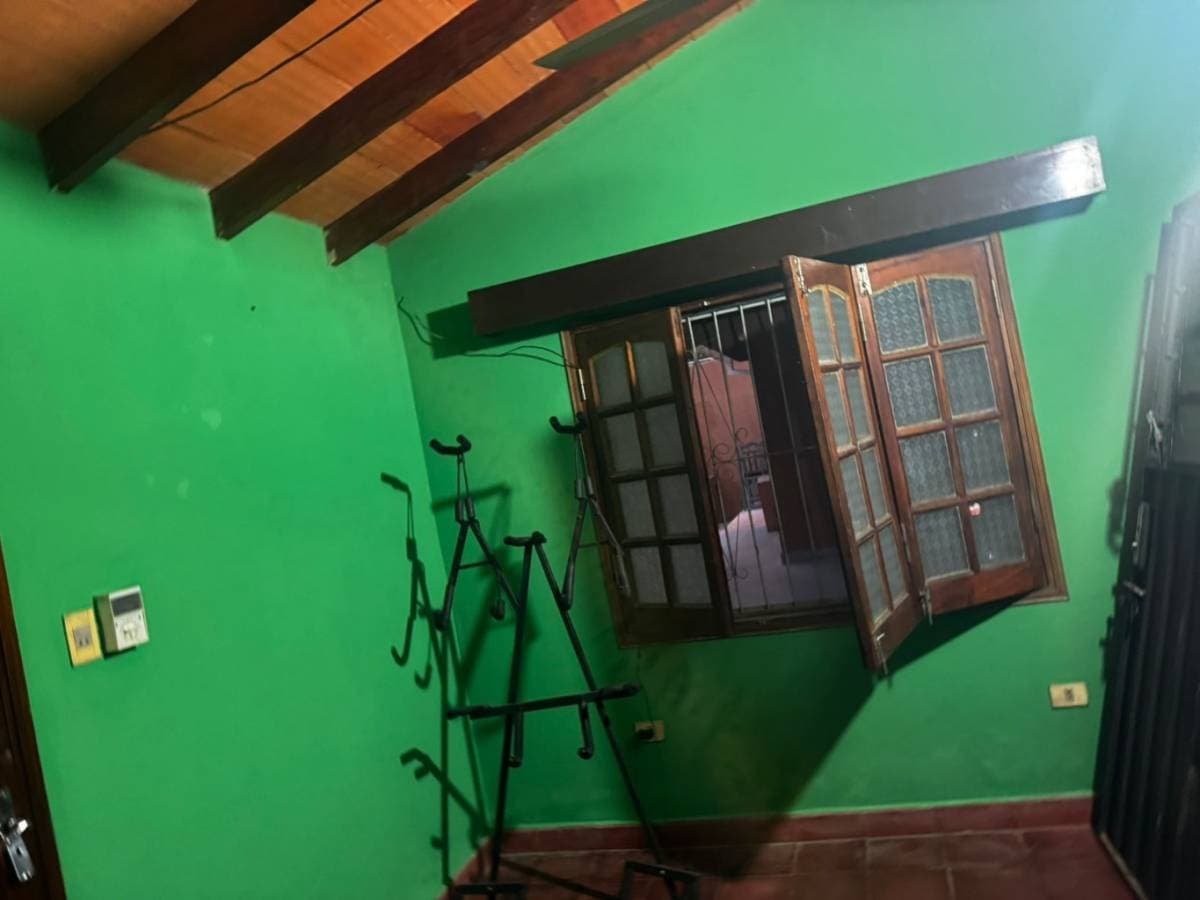 Vendo casa en Ñemby