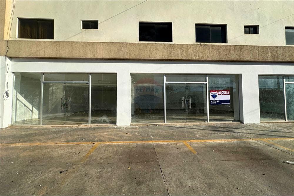 Amplio salon sobre avenida artigas 189 m2, foto 2