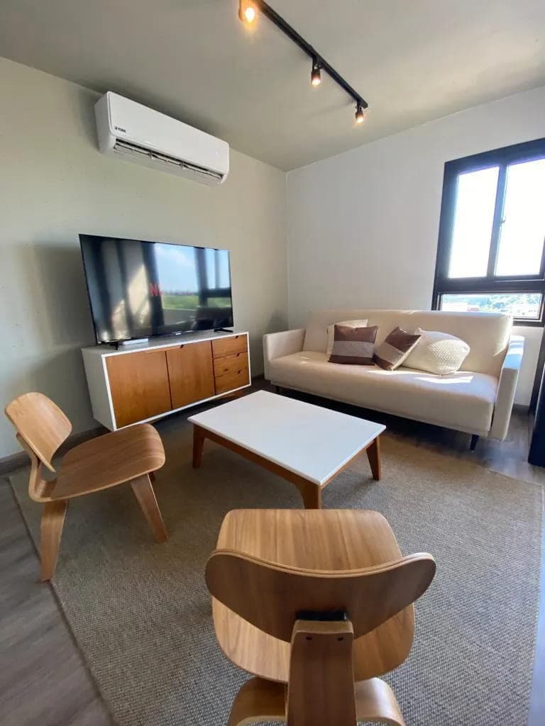 Impecable Departamento en Barrio Mburucuya, 2 habitaciones amoblado, foto 2
