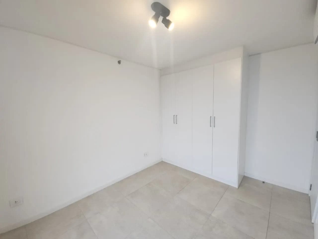 Departamento 2 dormitorios Ed. Feel en alquiler, foto 3