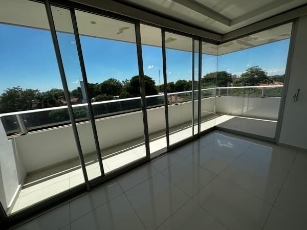 En Alquiler Departamento de 2 Dormitorios en Edificio Horizon, foto 2