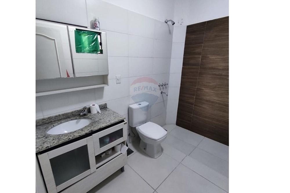 Casa en lambare a pasos de la avda cacique, foto 2