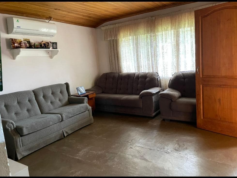 En venta hermosa casa en el departamento de itapúa — foto 4