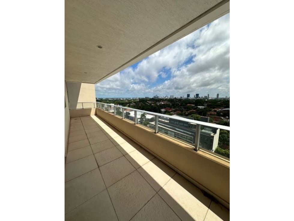 Amplio Departamento con 3 Suites,Zona Boggiani — foto 4