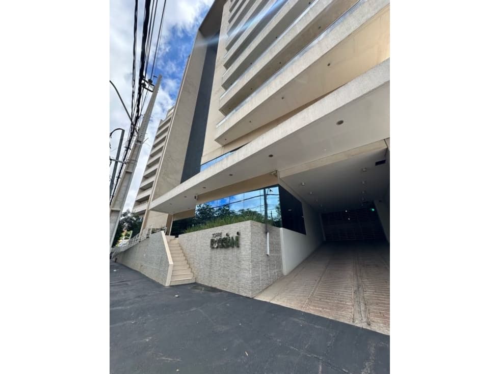 Alquilo Amplio Departamento con 3 Suites,Zona Boggiani