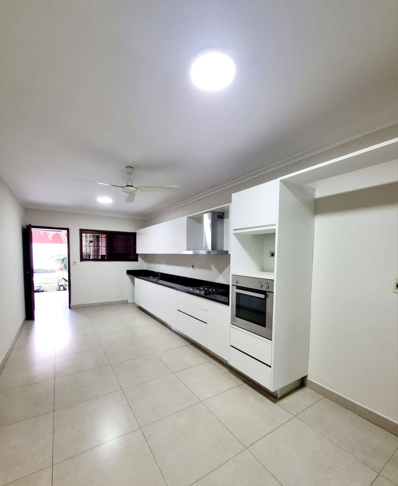Hermosa residencia de 4 sutes en Carmelitas . Zona asa, foto 3