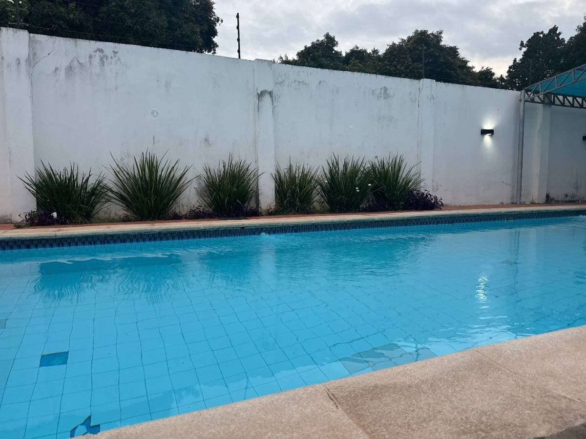 Amplia recidencia en barrio bella vista, foto 2