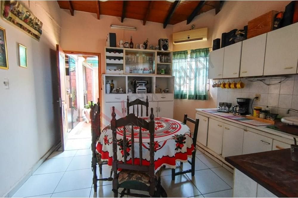 de CASA✨ estilo clásico, Loma Pyta Asunción, foto 4