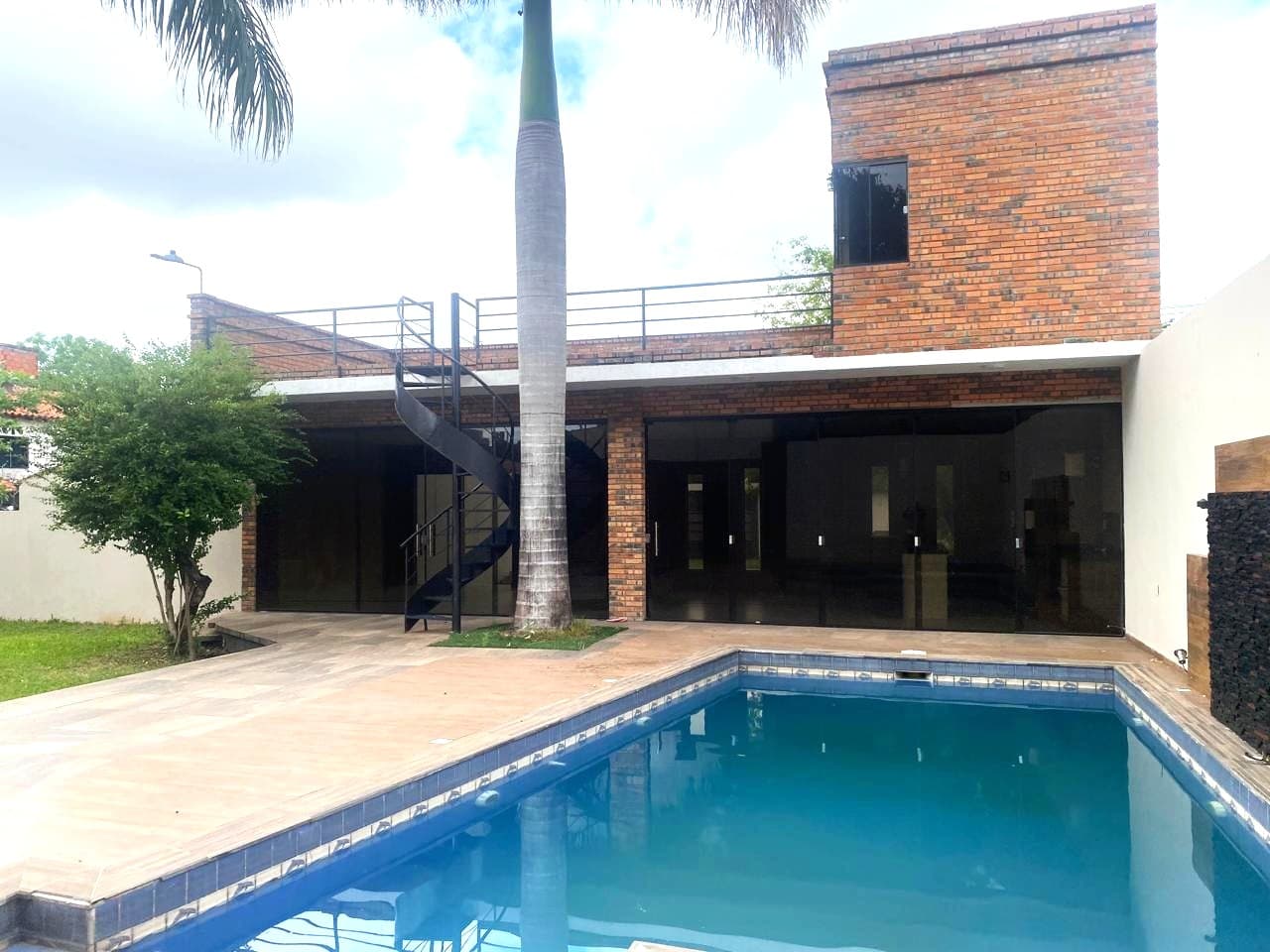 Casa con piscina en San Lorenzo, foto 4