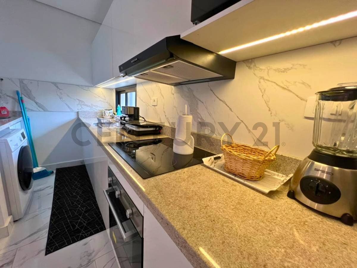 Departamento amoblado en alquiler – edificio emperador