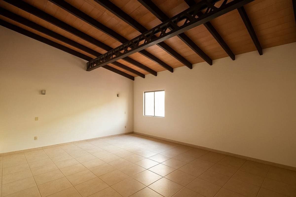 En venta hermosa residencia en barrio mariscal estigarribia, foto 5