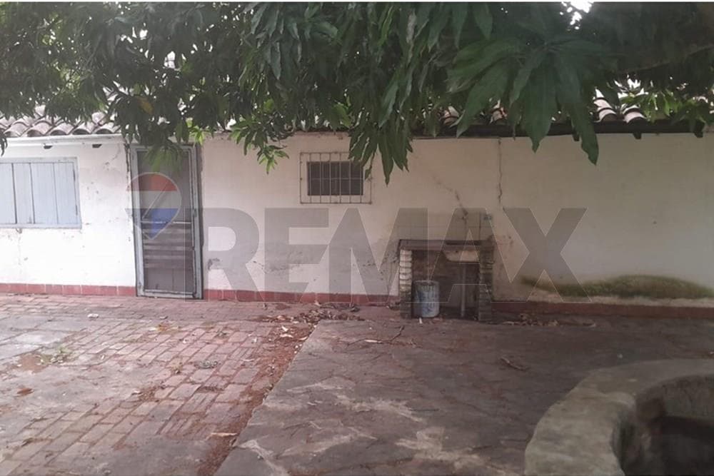 Terreno de 720 m² con Casa a Refaccionar en San Bernardino - Esquina Elevada, foto 4