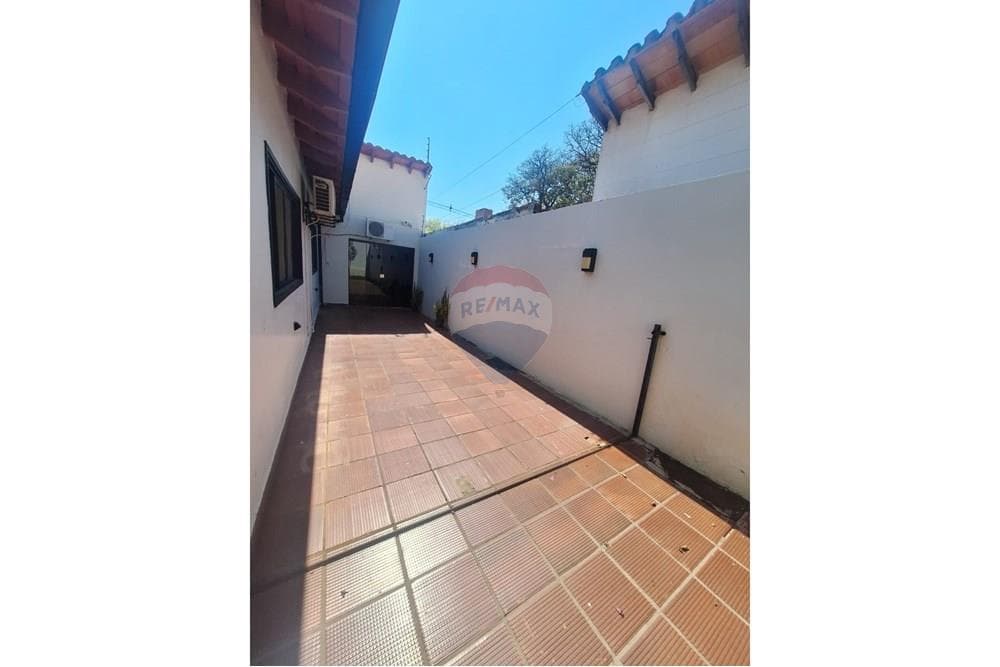 Oficina en alquiler – Barrio Mburicaó - Asunción, foto 4