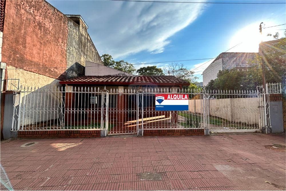 Casa - Venta - Encarnación, Paraguay, foto 1
