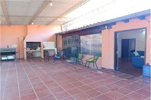 Casa en venta, central Fernando de la Mora, foto 2
