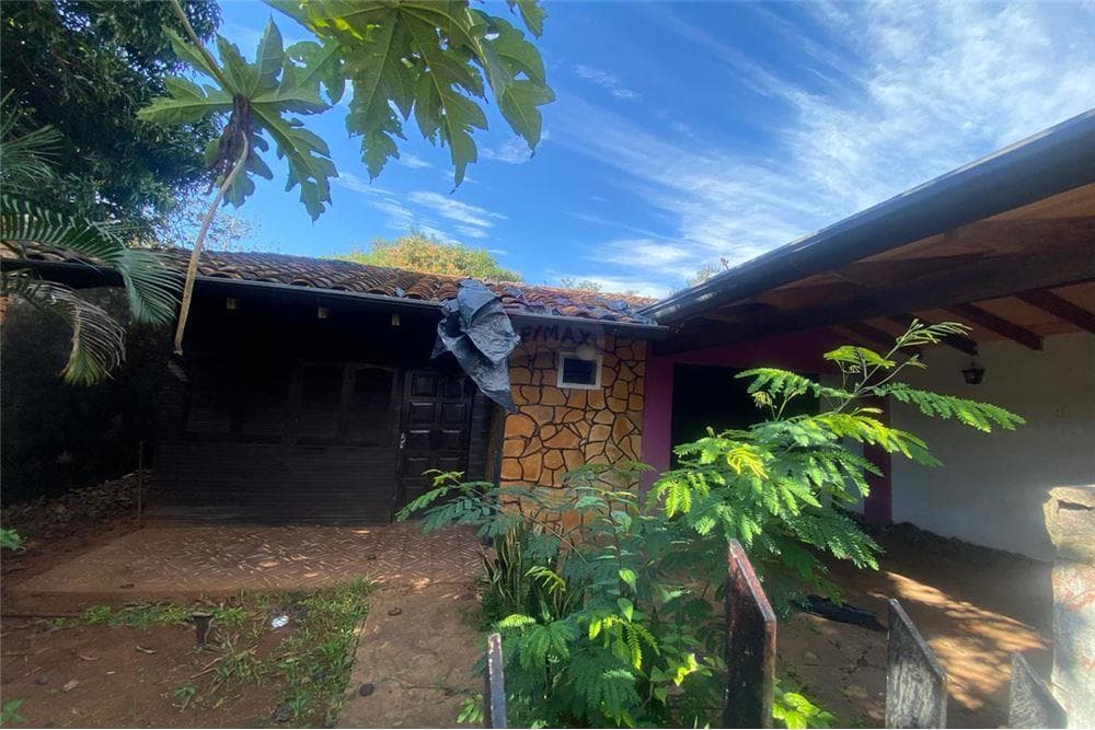 Casa a la venta en Luque. Zona ips y box, foto 2