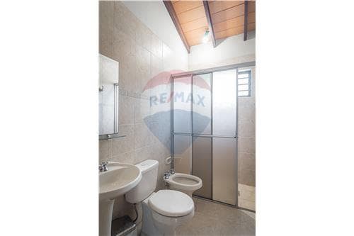 Casa en venta zona colegio asa, foto 2