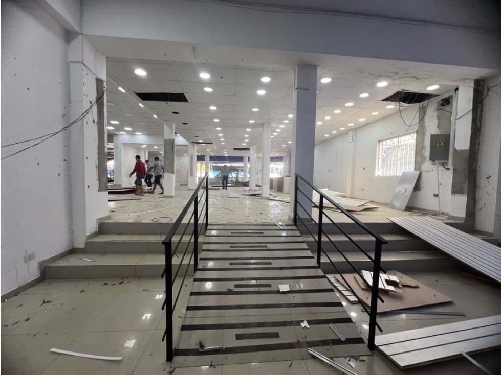 Local Comercial en esquina en el centro de Limpio - 450m2 — foto 4