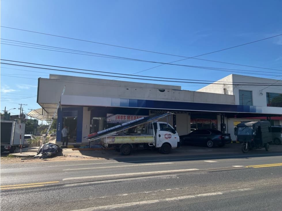 Local Comercial en esquina en el centro de Limpio - 450m2 — foto 1