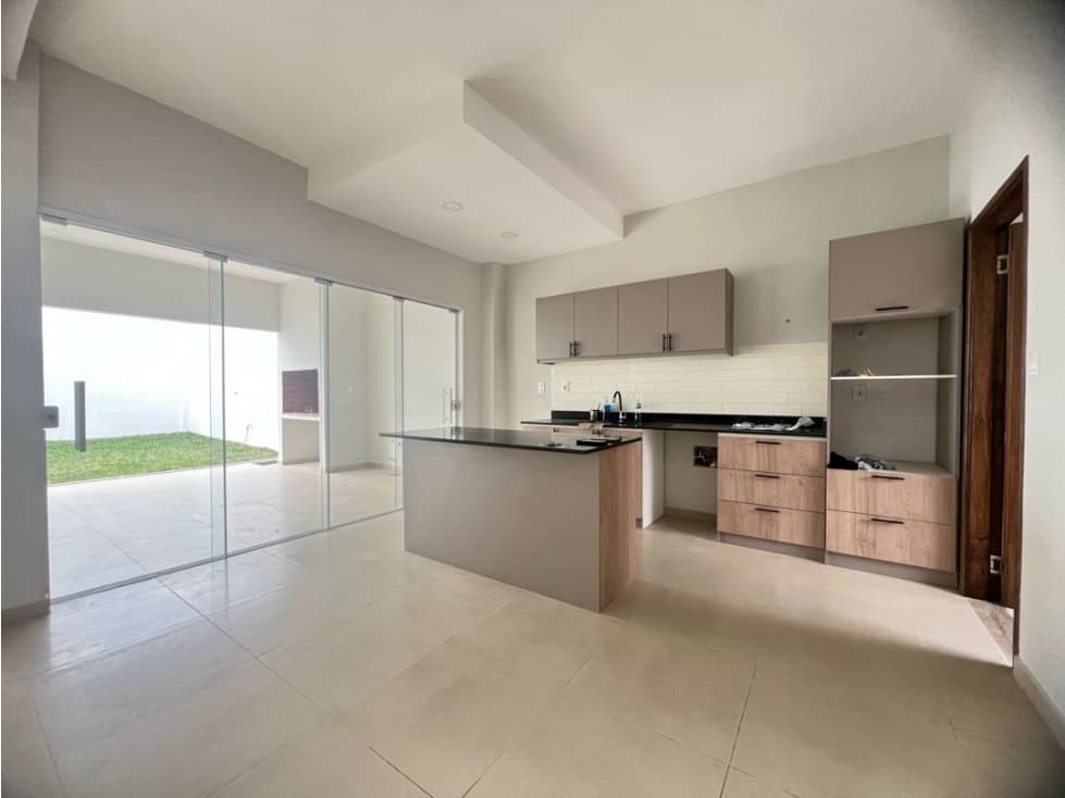 Dúplex a estrenar en barrio Herrera con buen patio y de facil acceso — foto 1