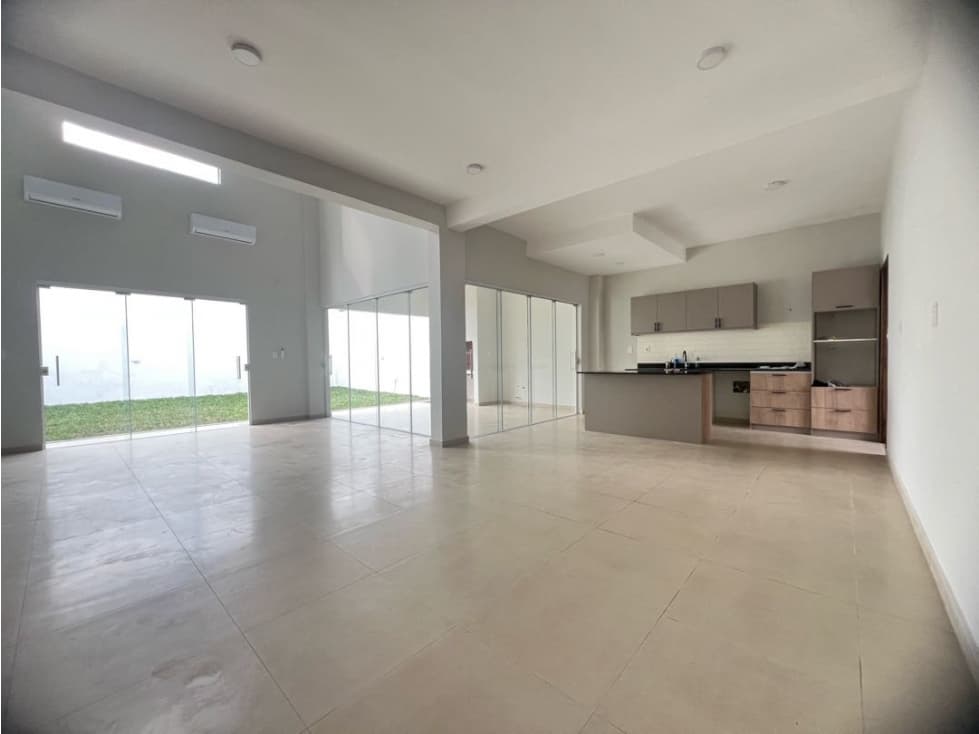 Dúplex a estrenar en barrio Herrera con buen patio y de facil acceso — foto 4