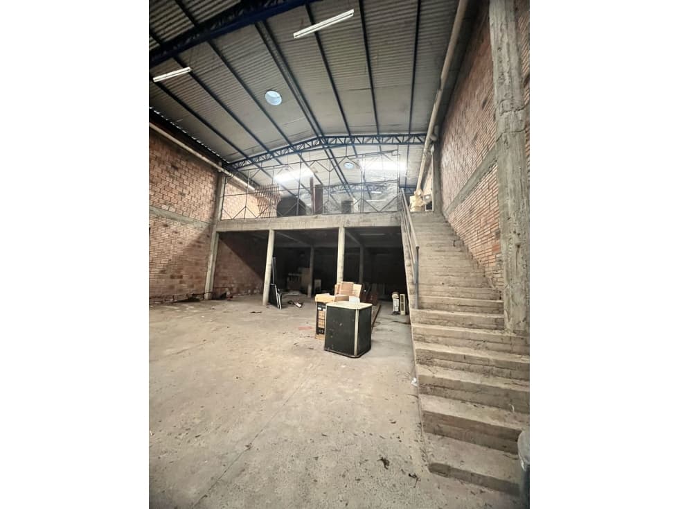 Deposito en el centro de Luque - 350m2, foto 4