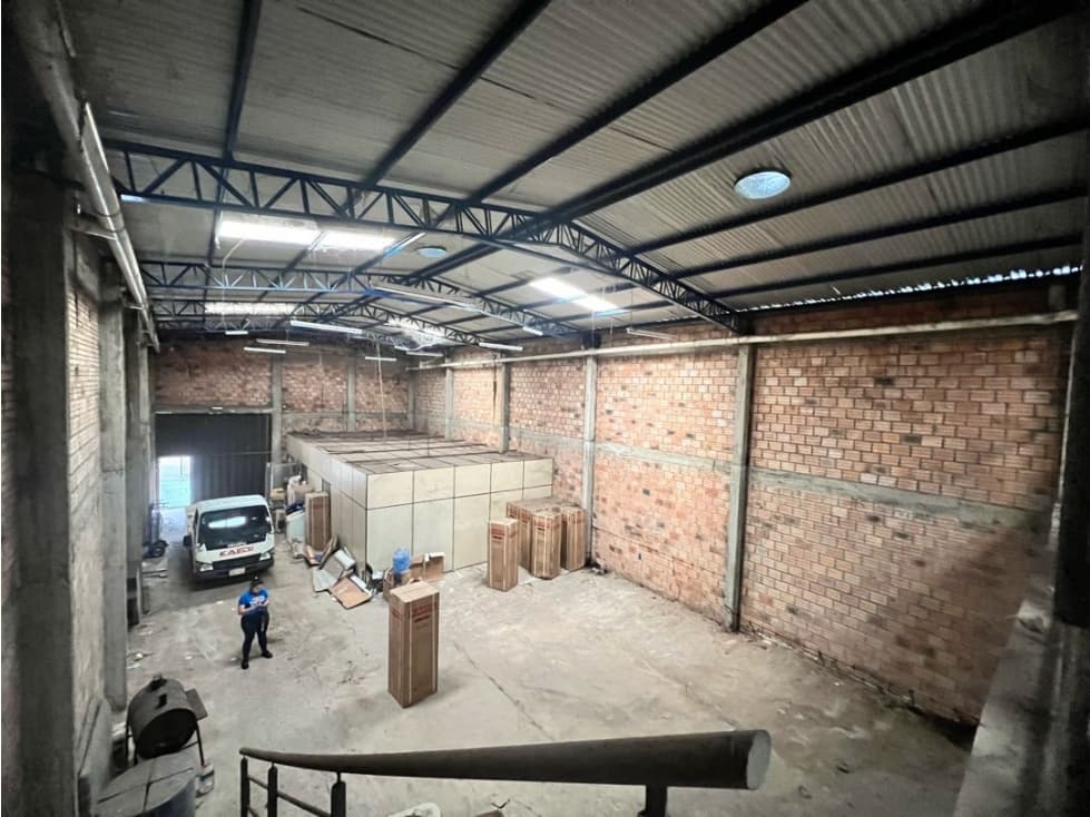 Deposito en el centro de Luque - 350m2, foto 3