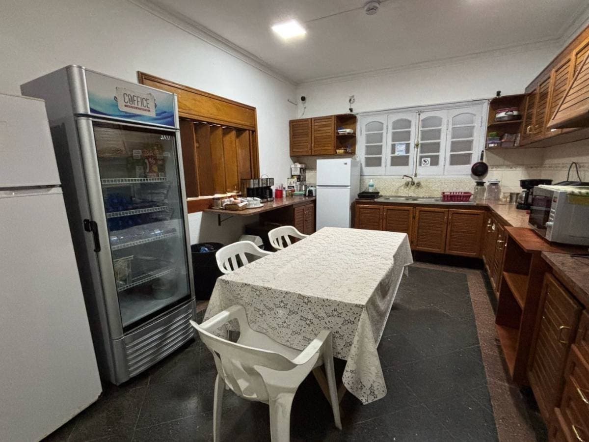 Amplia Oficina Privada En Alquiler En Complejo - ID-40181 — foto 4