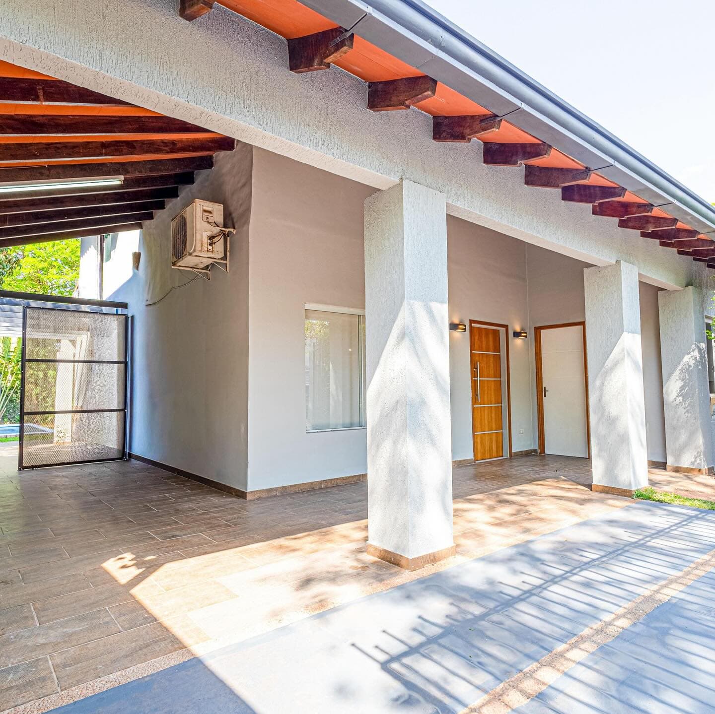 Casa Moderna en Venta Luque, Zona Conmebol!, foto 3