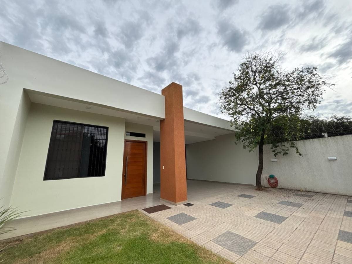 de casa moderna en Mariano Roque Alonso, foto 3