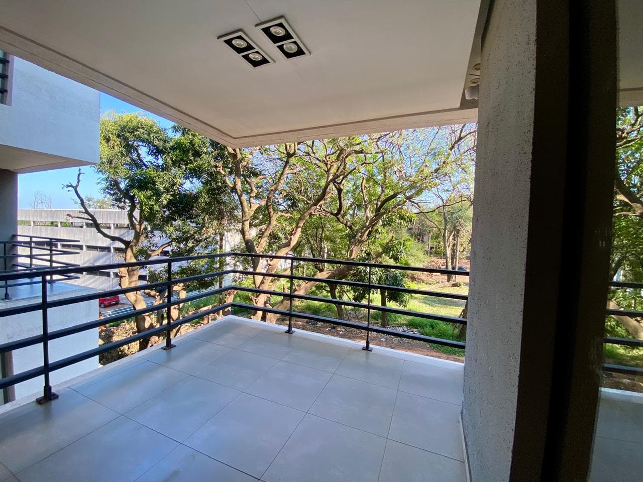 Depto de 2 habitaciones en el complejo residencial lambare, foto 4