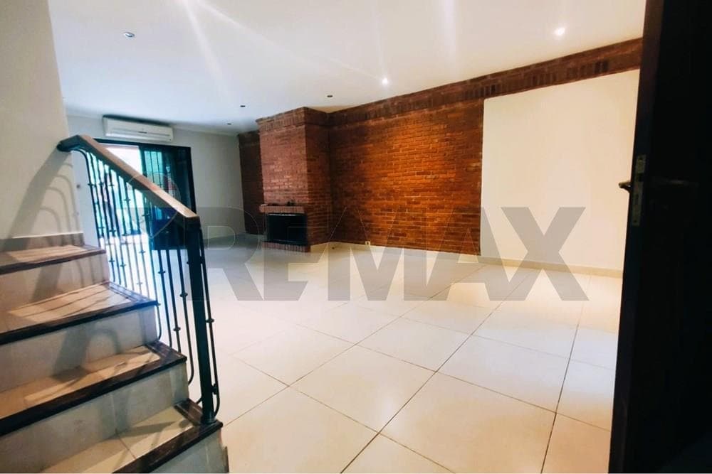 Casa - Alquiler - Luque, Central, Paraguay, foto 4