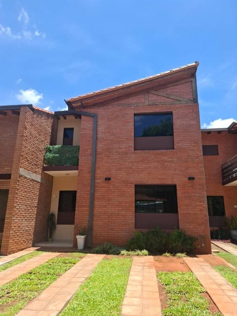 Alquilo duplex en barrio cerrado San Lorenzo - laguna grande