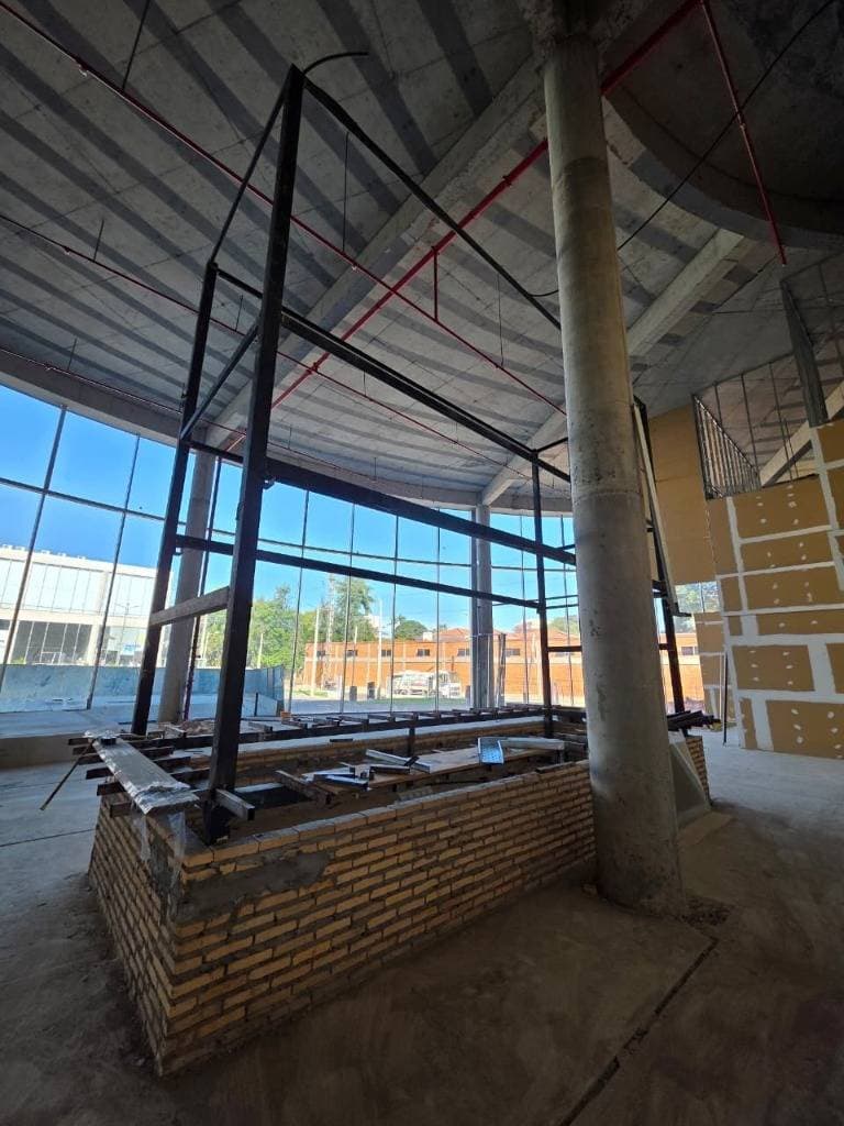 de Local Comercial en Paseo Los Árboles 750m2, Asunción, foto 1