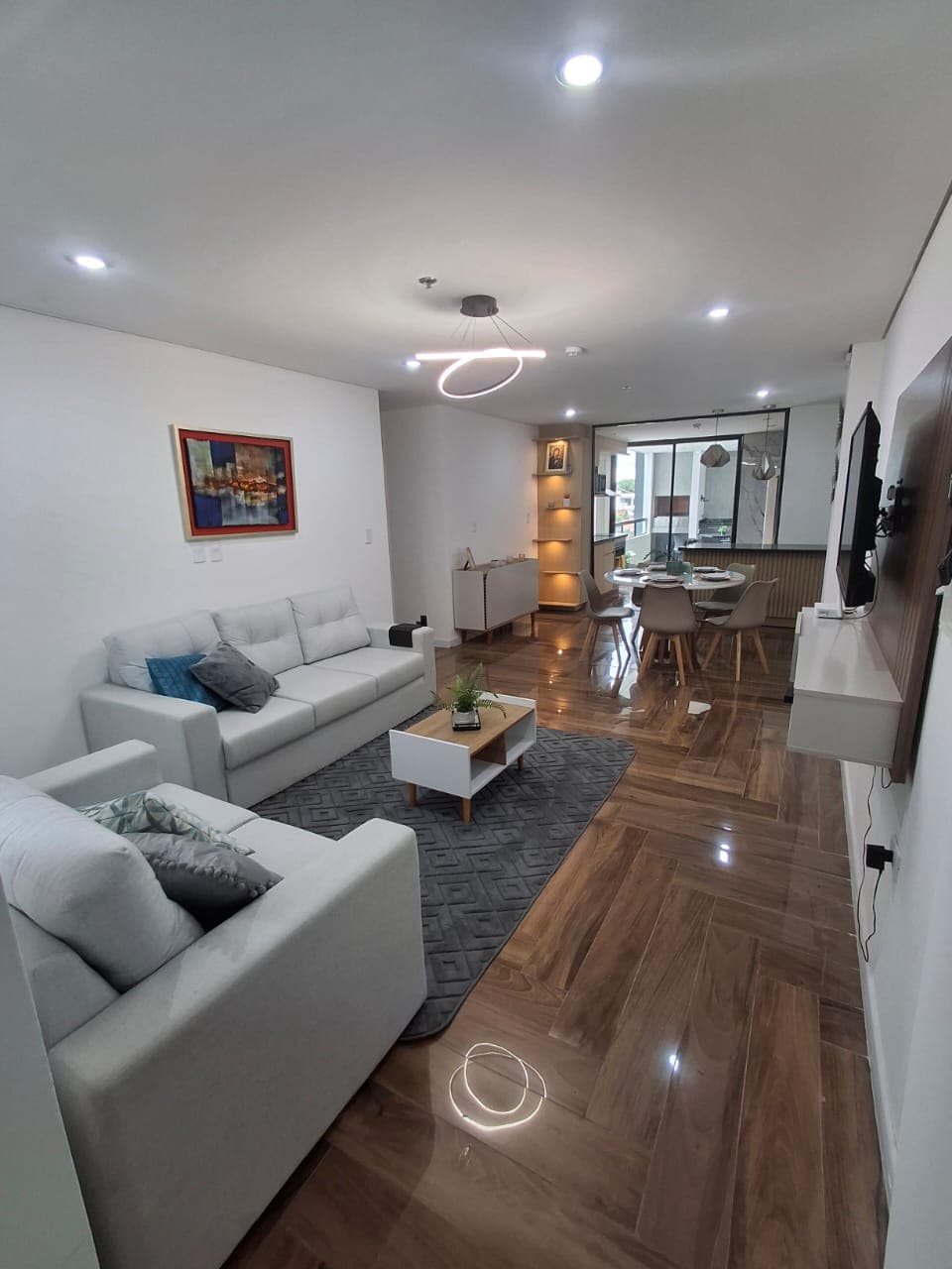 Departamento amoblado de tres habitaciones, foto 3