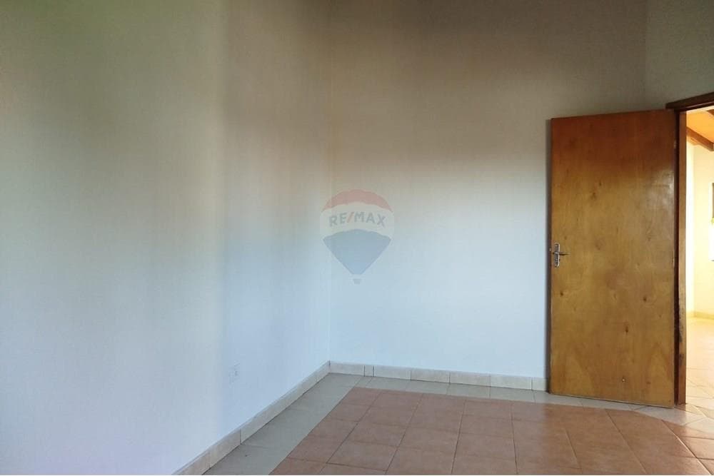 Casa en alquiler - Lambaré, barrio valle apu´a, foto 3