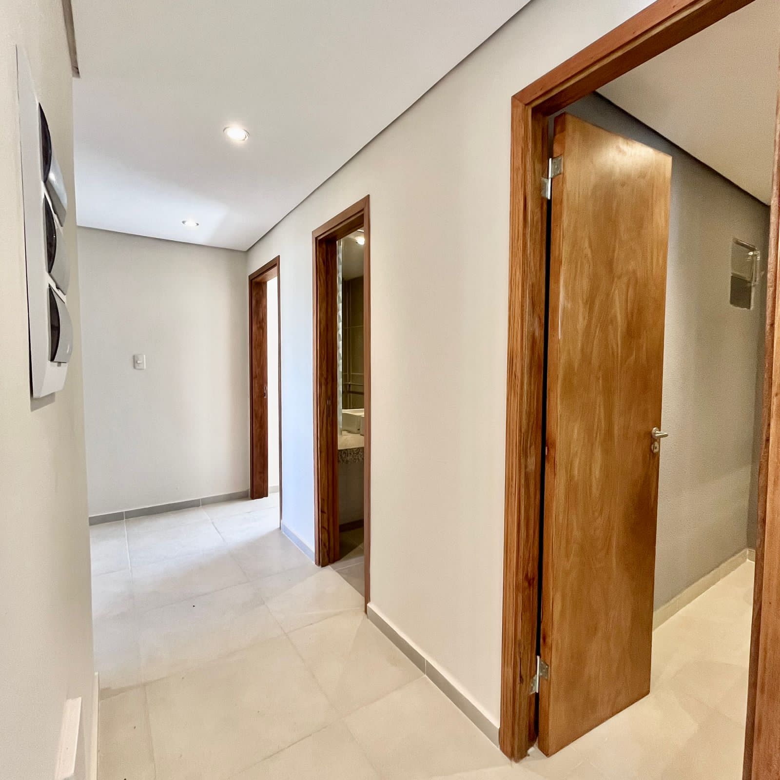 Departamento a estrenar de 3 dormitorios en barrio Jara, foto 1
