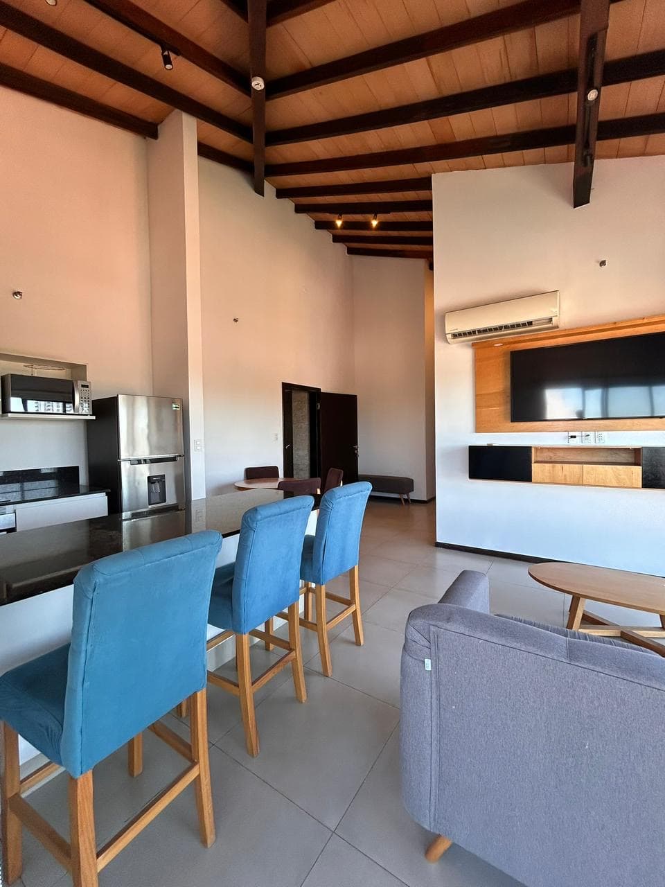 En venta departamento amoblado de 2 habitaciones zona shopping del sol, foto 5