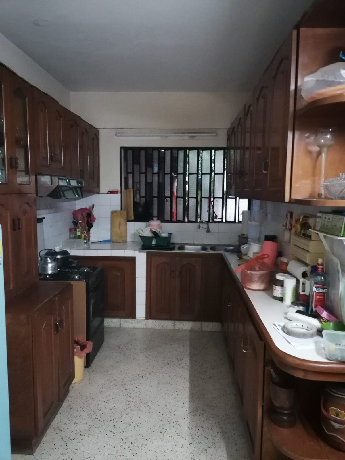 Casa De 2 Plantas En Petirossi Excelente Ubicación — foto 4