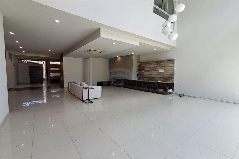 hermosa residencia en Mburucuyá, foto 4