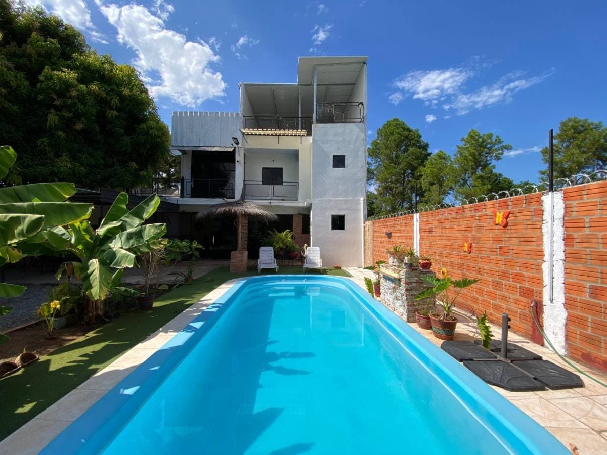 Vendo quinta a cuadras del sb country club